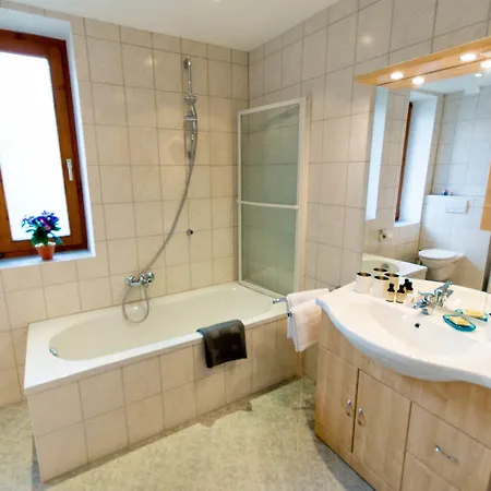 Ski-n-lake City * Целль-ам-Зе