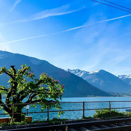 Ski-n-lake City * Целль-ам-Зе