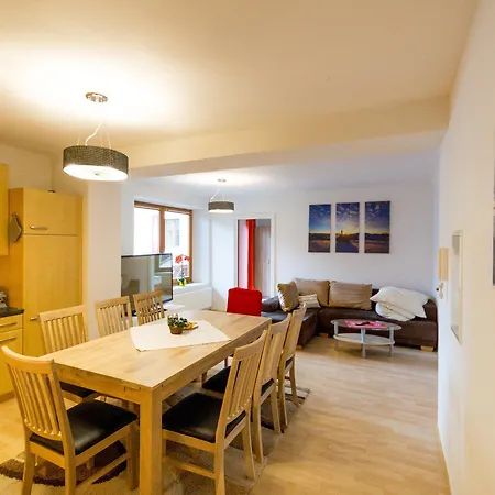 Ski-n-lake * Τσελ αμ Ζέε